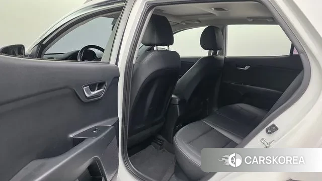 Kia Stonic id 3728511 из Кореи 9