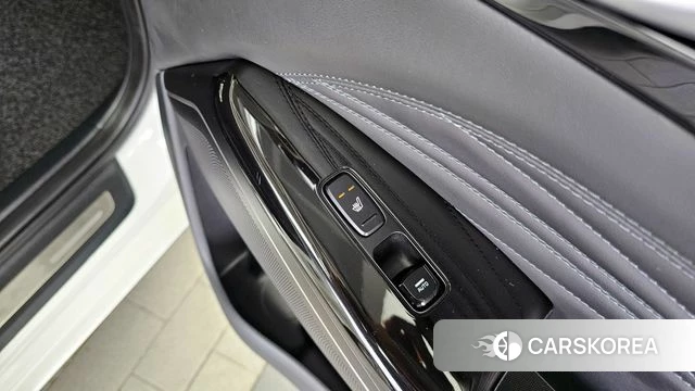Kia K7 Premier Hybrid id 3885536 из Кореи 9