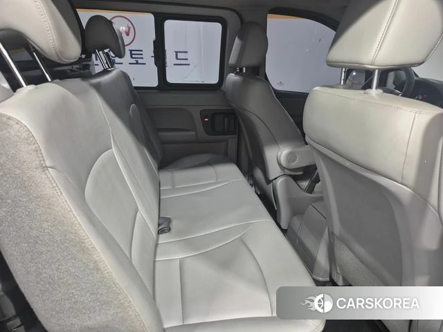 Hyundai The New Grand Starex id 4519499 из Кореи 9