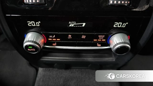 BMW 5 Series (G30) id 3886587 из Кореи 9