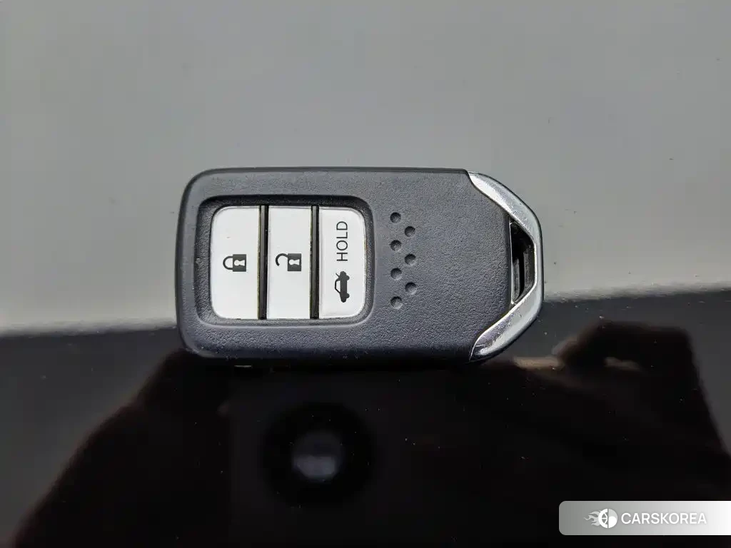 Honda Accord id 4680837 из Китая 9
