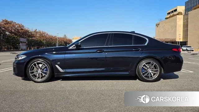 BMW 5 Series (G30) id 3670384 из Кореи 9