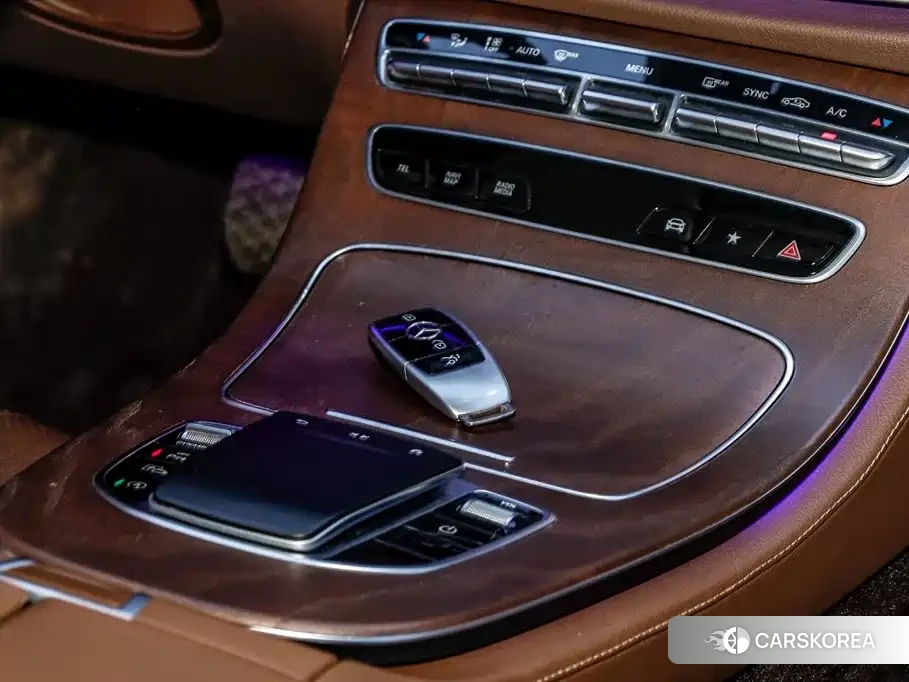 Mercedes-Benz E-Class id 4634719 из Китая 9