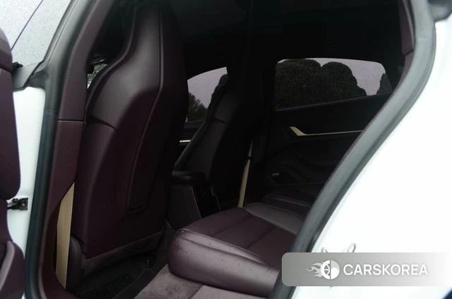 Porsche Taycan id 4535345 из Кореи 9