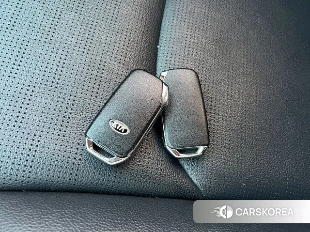 Kia Come New K3 id 3351231 из Кореи 9