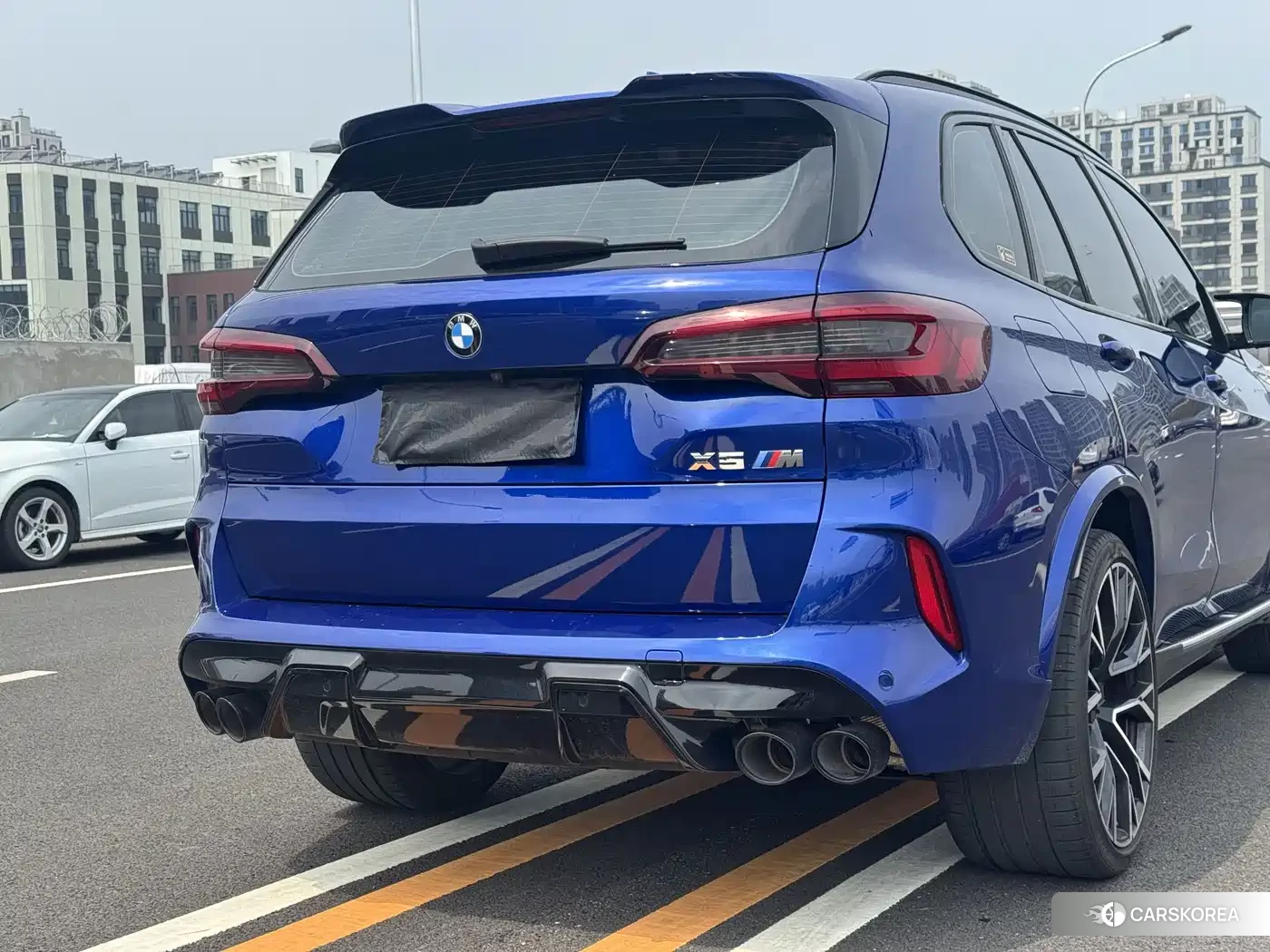 BMW X5 M id 4649359 из Китая 9