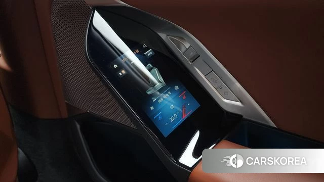 BMW 7 Series (G70) id 3817966 из Кореи 9