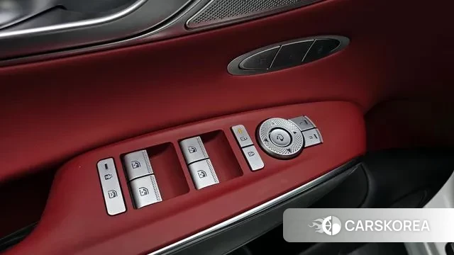 Genesis GV70 id 3502436 из Кореи 9