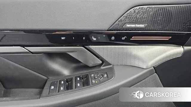 BMW 5 Series (G60) id 3327649 из Кореи 9