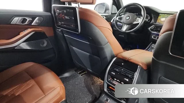 BMW X7 (G07) id 3697111 из Кореи 9