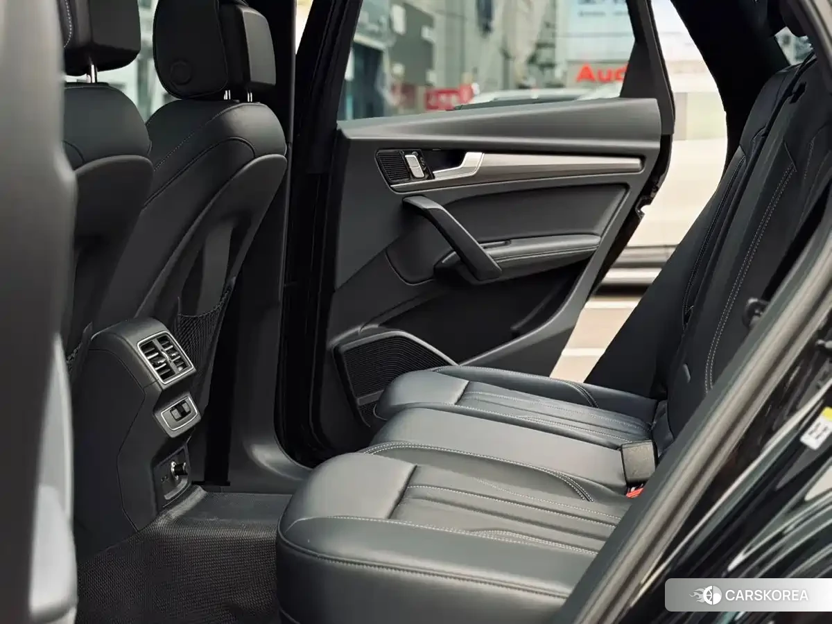 Audi Q5L id 4548034 из Китая 10