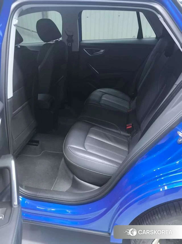 Audi Q2L id 4214525 из Китая 9