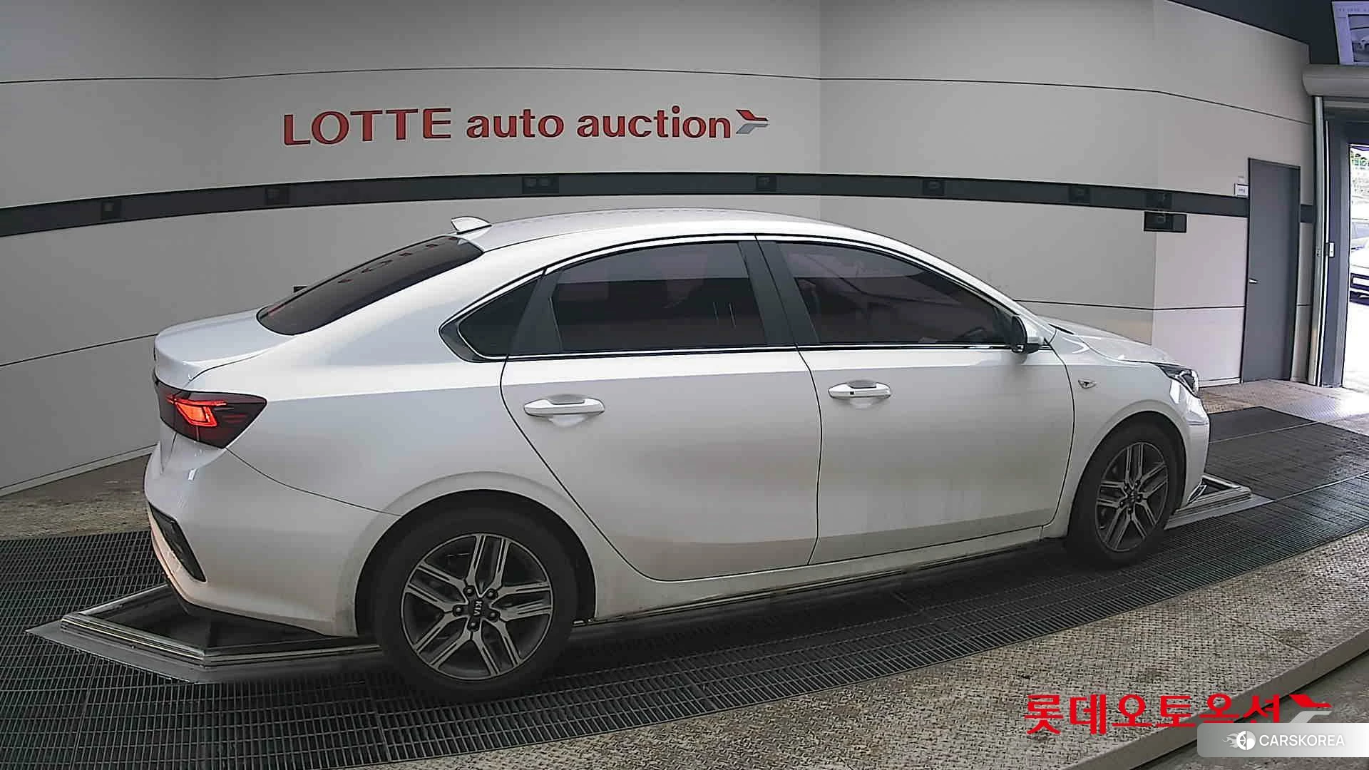 Kia K3 id 3875780 из Кореи 9