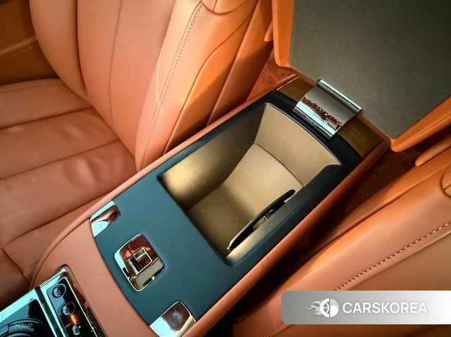 Rolls-Royce Phantom id 4433052 из Кореи 9
