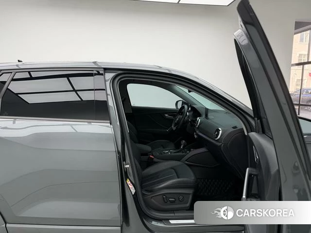 Audi Q2L id 4353438 из Китая 9