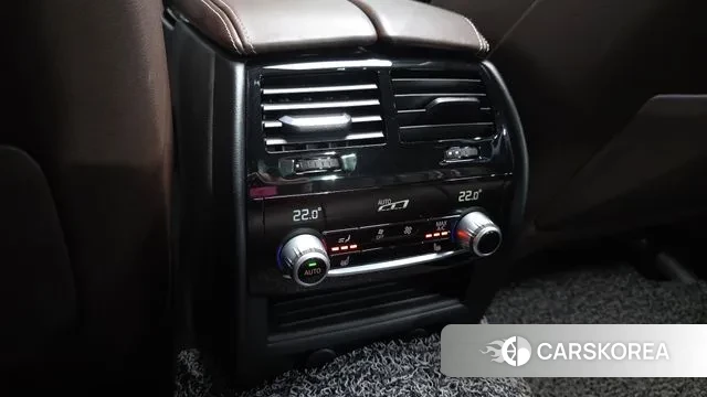 BMW 5 Series (G30) id 3061030 из Кореи 9