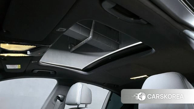 BMW 5 Series (G30) id 3842346 из Кореи 9