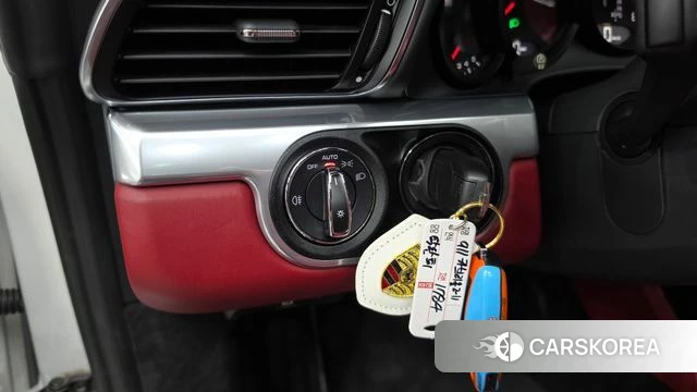 Porsche 911 id 4465511 из Кореи 9