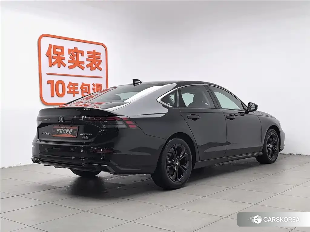 Honda Accord id 4634799 из Китая 9