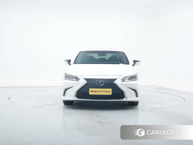 Lexus ES id 4274715 из Китая 9