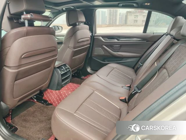 BMW 5 series PHEV id 4234837 из Китая 9