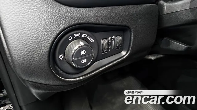 Jeep Renegade id 2823466 из Кореи 9