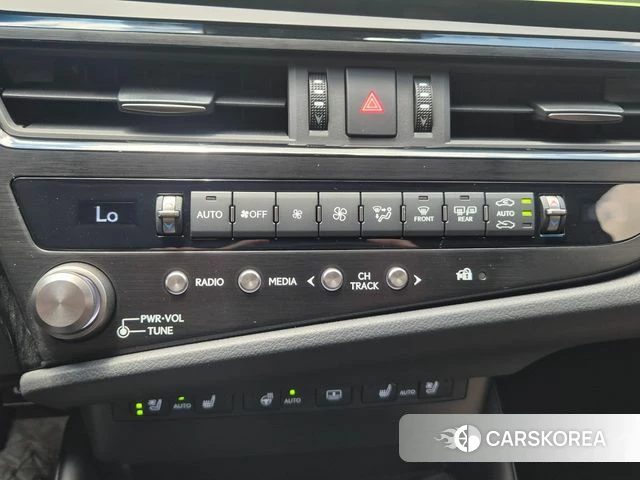 Lexus ES300h 7th generation id 4419569 из Кореи 9