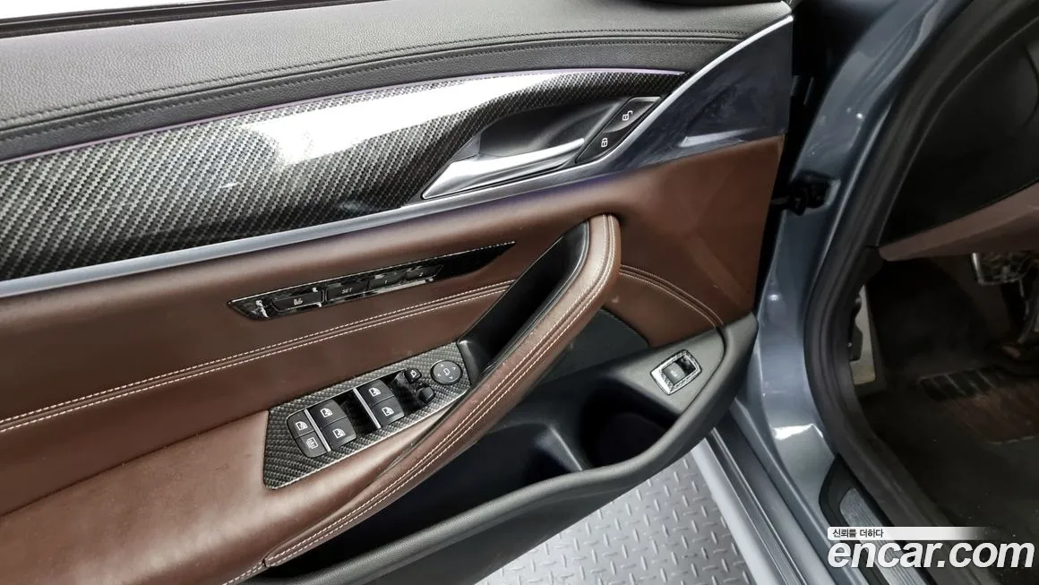 BMW 5 Series (G30) id 2182255 из Кореи 9