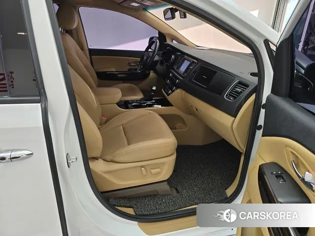 Kia The New Carnival id 3345134 из Кореи 9