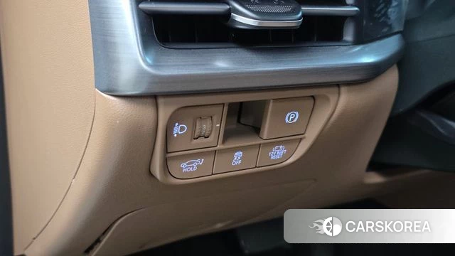 Hyundai Grandeur Hybrid (GN7) id 4640603 из Кореи 9