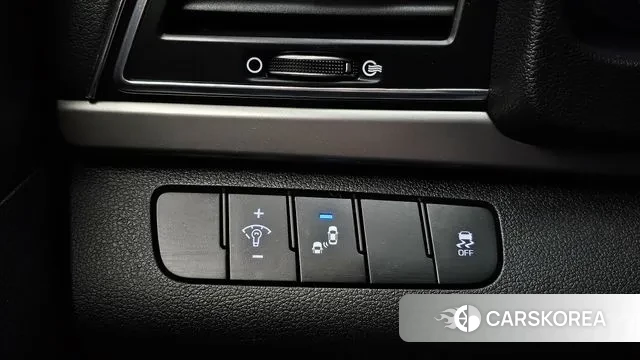 Hyundai Avante AD id 3682516 из Кореи 9