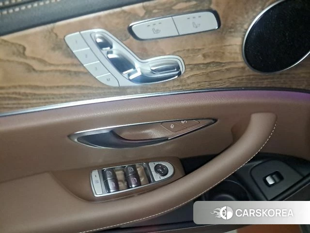 Mercedes-Benz E-Class W213 id 4848256 из Кореи 9