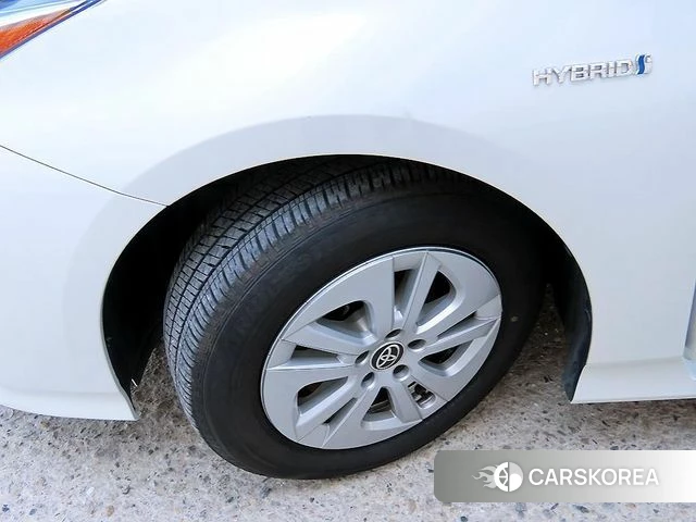 Toyota Prius 4th Generation id 4403528 из Кореи 9