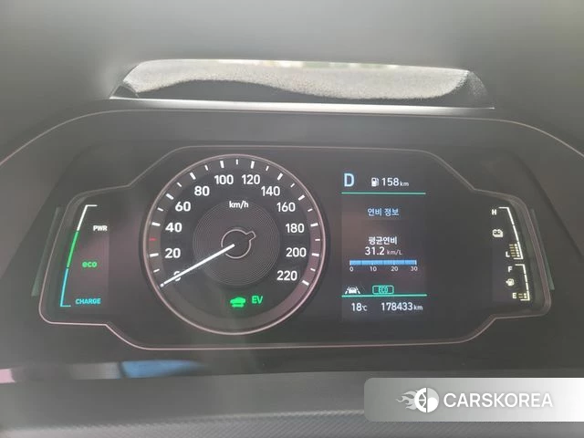 Hyundai The New Ionic Hybrid id 4367199 из Кореи 9