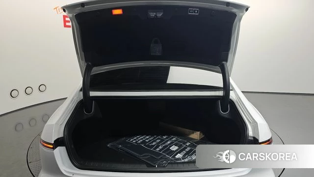 Hyundai Grandeur (GN7) id 4413800 из Кореи 9