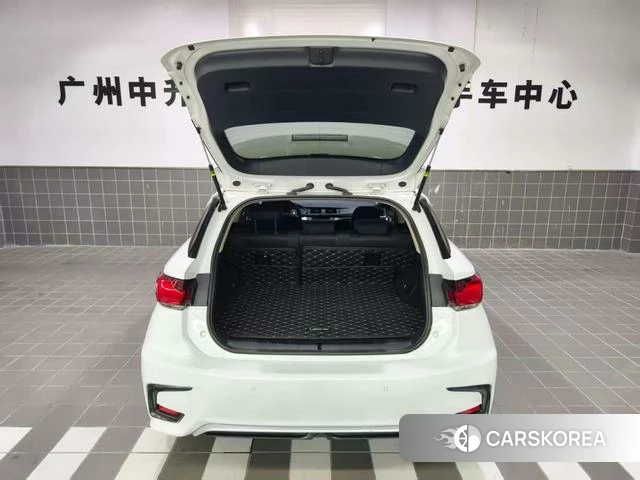 Lexus CT id 4220076 из Китая 9