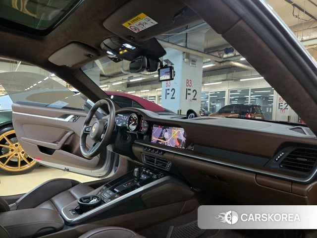 Porsche 911(992) id 3885692 из Кореи 9