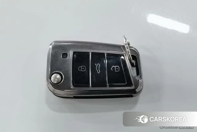 Volkswagen Exploring the shadow id 4272376 из Китая 9