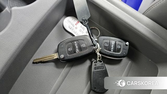 Hyundai The New Grand Starex id 3800960 из Кореи 9