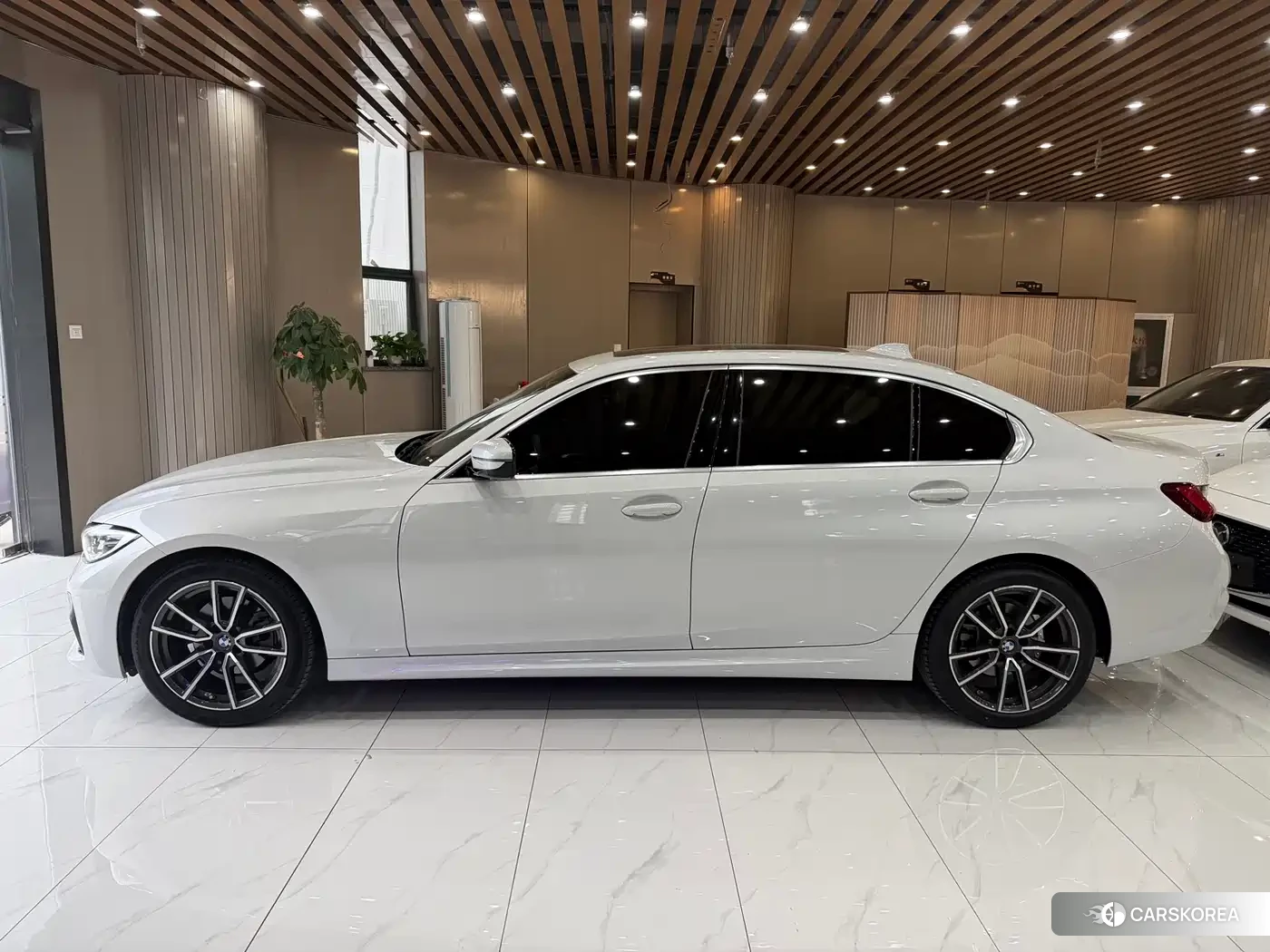 BMW 3 series id 4583651 из Китая 12