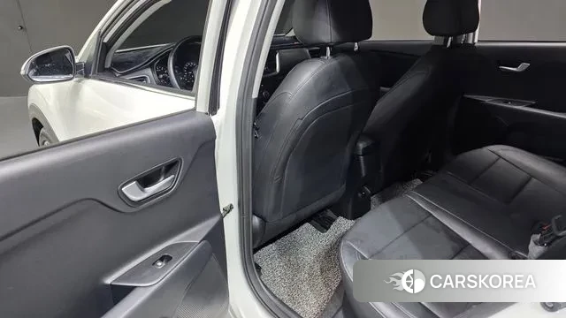 Kia Stonic id 3413411 из Кореи 9