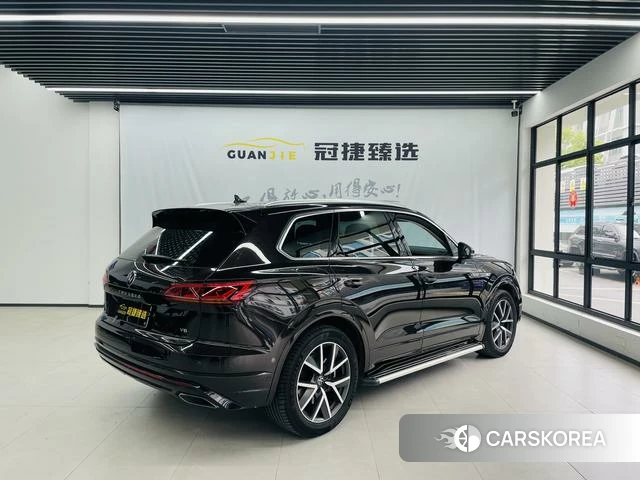 Volkswagen Touareg id 4394124 из Китая 9