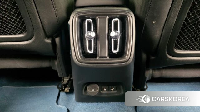 Volvo C40 Richards id 4223485 из Кореи 9