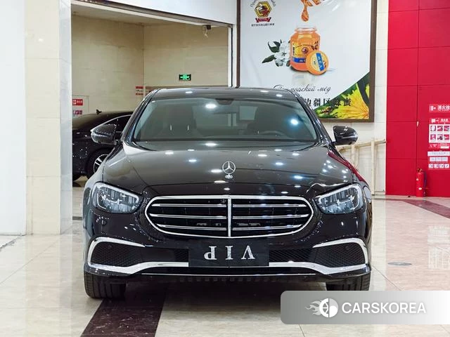 Mercedes-Benz E-class id 4348381 из Китая 9