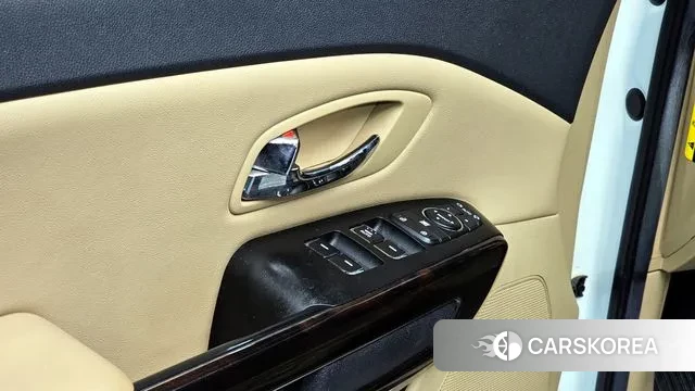 Kia The New Carnival id 3375262 из Кореи 9