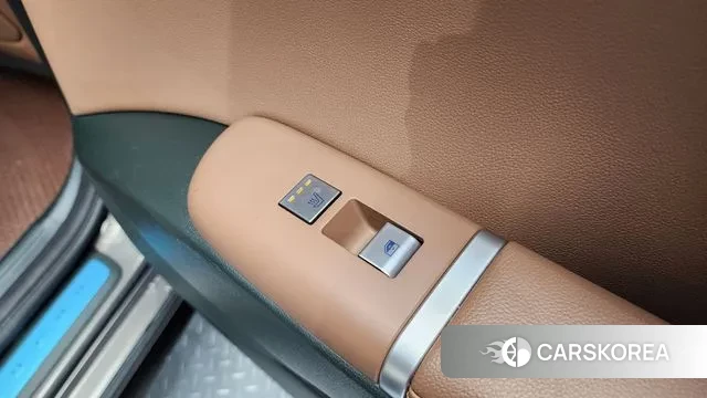 Hyundai Grandeur Hybrid (GN7) id 3758174 из Кореи 9