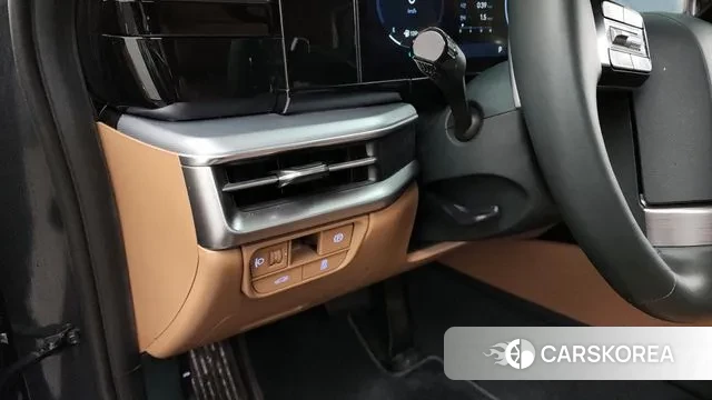 Hyundai Grandeur (GN7) id 3689489 из Кореи 9