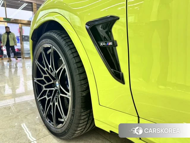 BMW X4 M id 4256928 из Китая 9