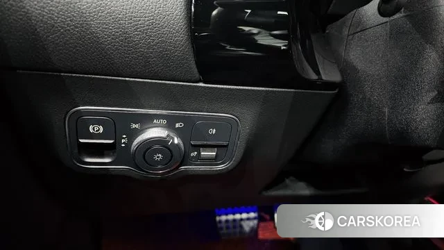 Mercedes-Benz GLA - Class H247 id 3664728 из Кореи 9