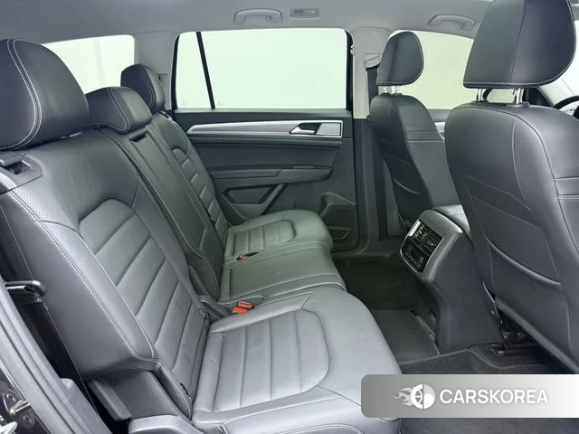 Volkswagen Tourang id 4277337 из Китая 9
